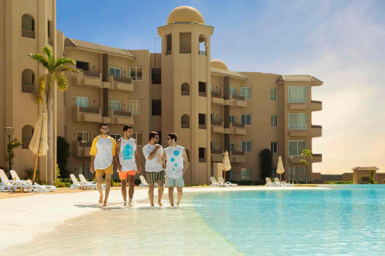 Marom Port Said Resort & Beach Exterior photo