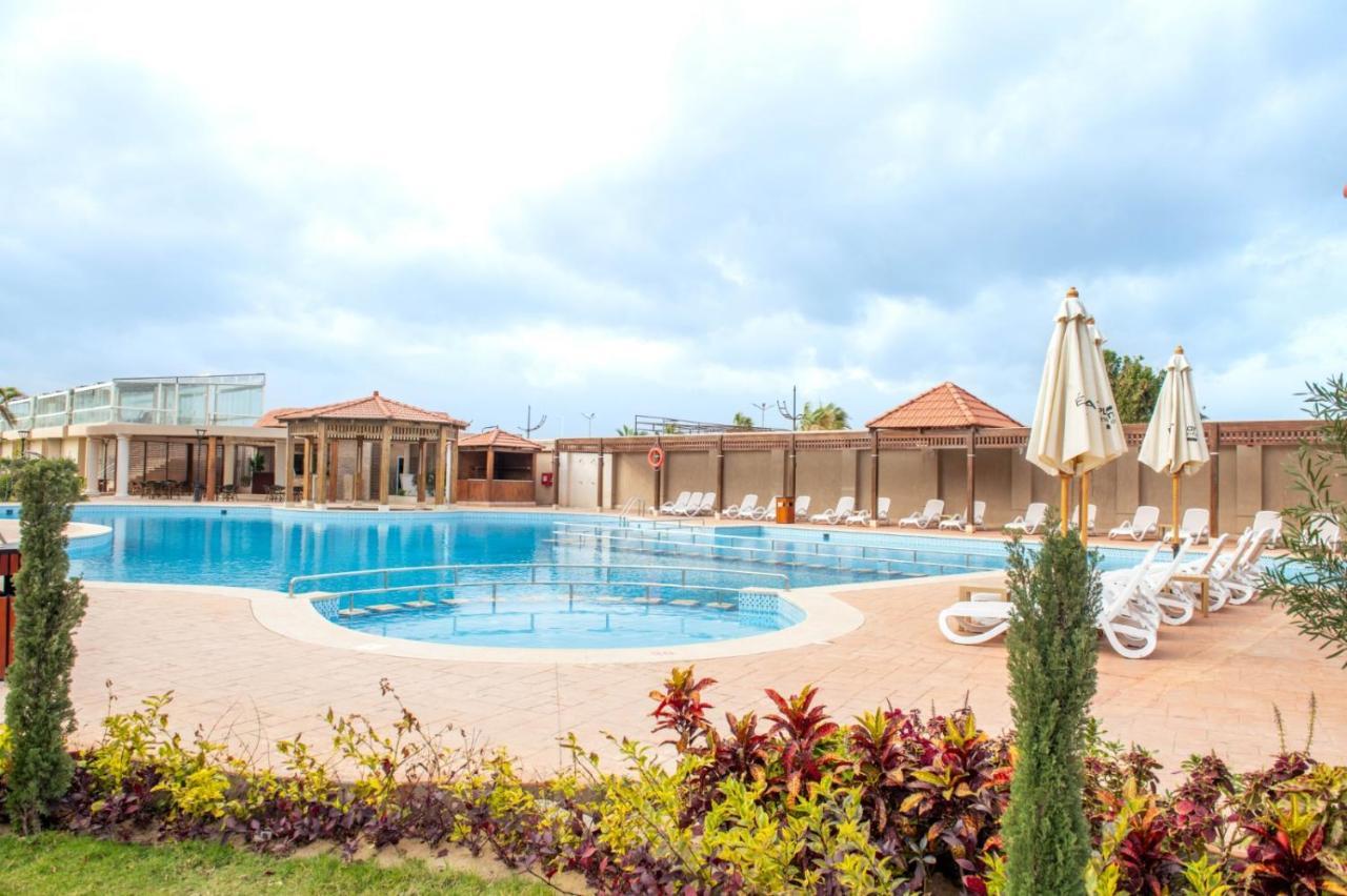 Marom Port Said Resort & Beach Exterior photo